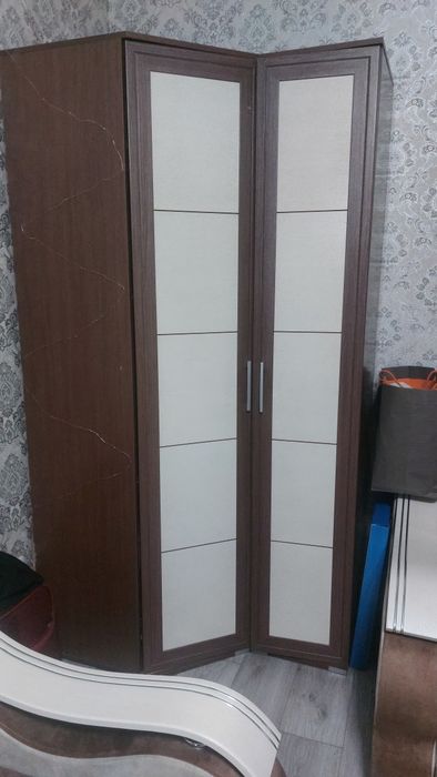 Продается угловой шкаф