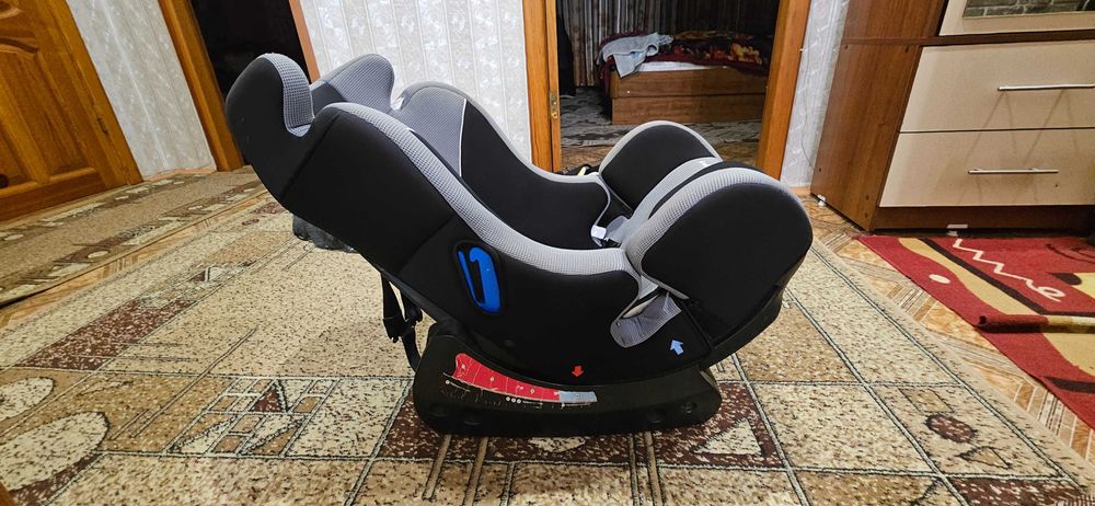 Автокресло Мишутка LB718