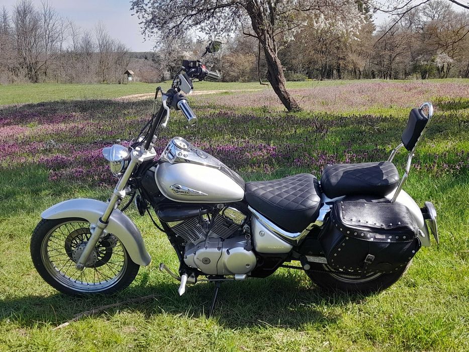 suzuki intruder 125 A1