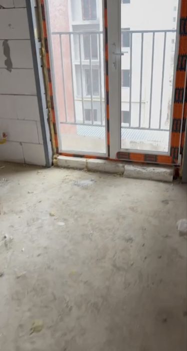 ЖК Синор этаж 3 в Девятиэтажке спочно