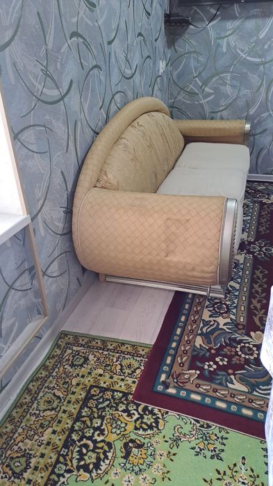 Продам диван б.у