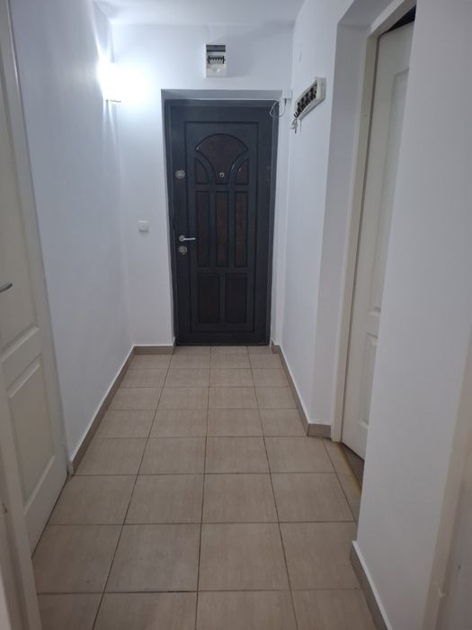 Apartament de inchiriat!