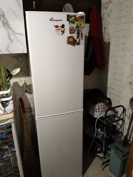 Продам холодильник