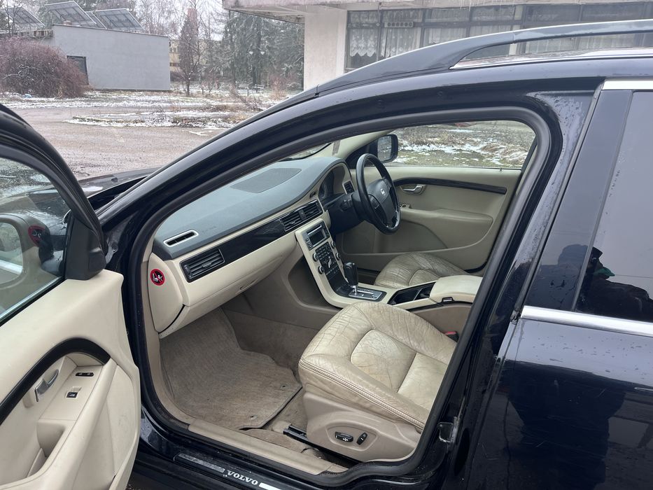 Volvo xc70 2.4 d5 185 awd