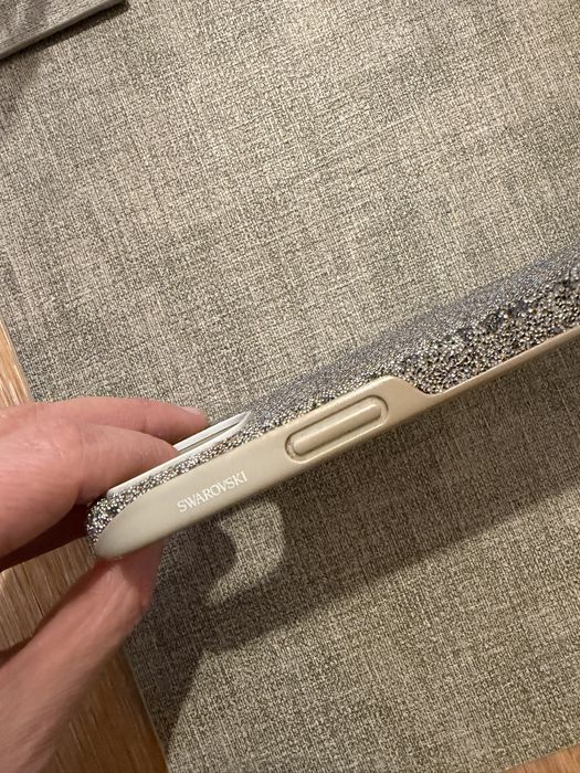 Оригинален дамски кейс Swarovski,добро състояние