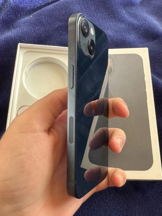 Срочно продам айфон 13 128гб