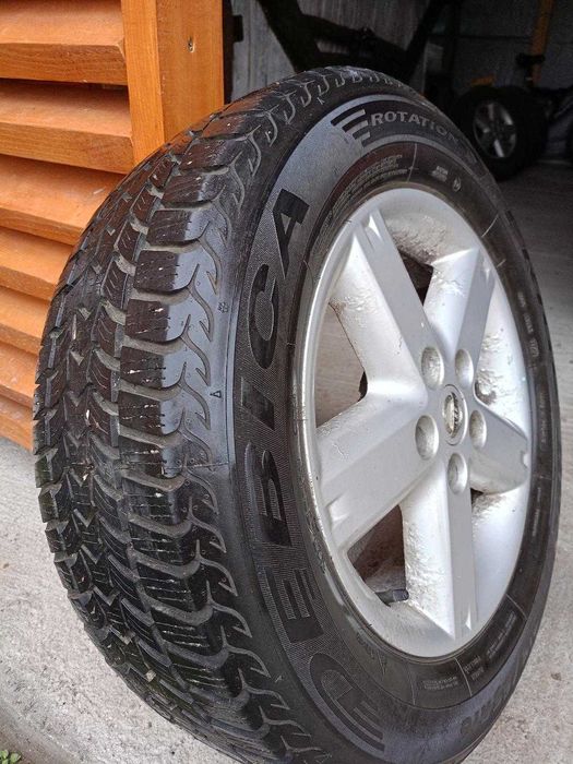 Vanad set 4 cauciucuri iarna + jante R 16 Nissan