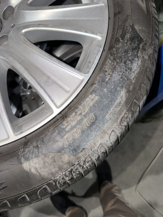 Mers w222 original diska va pirelli runflat balonlari sotiladi