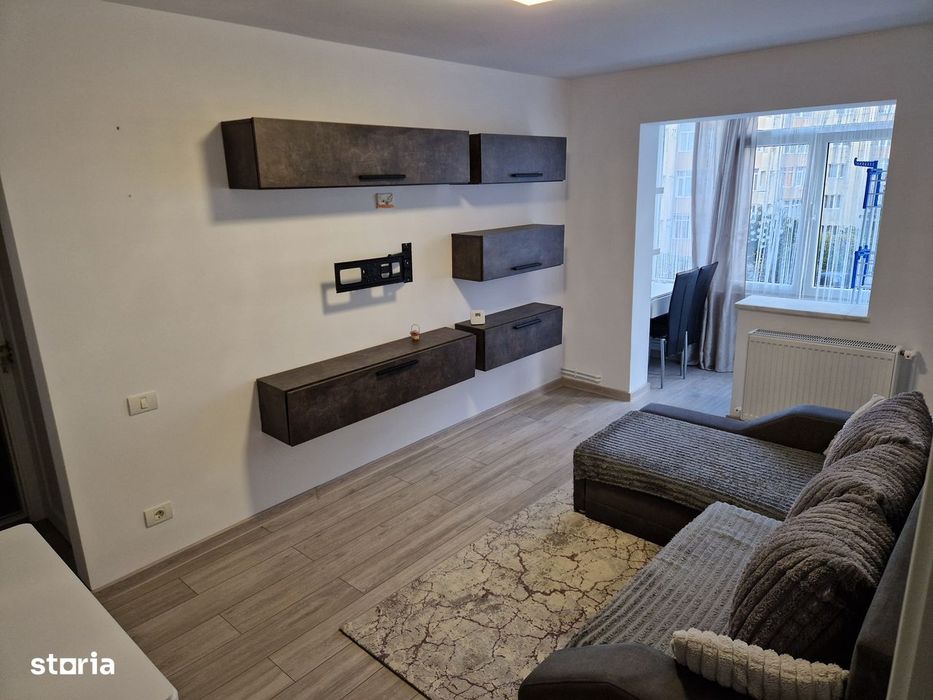 Închiriez Apt. 3 Camere – Etaj 2 | Centrală Proprie | Complet Utilat