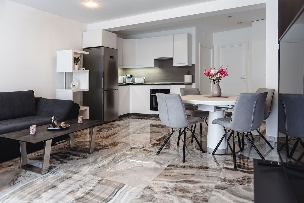 De închiriat în regim Hotelier - Apartament nr.  5 - GREY