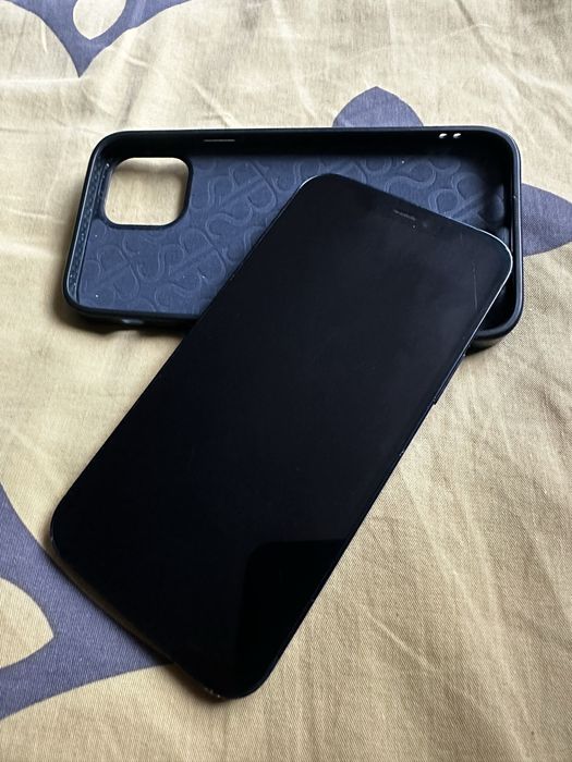 Айфон 12. 128гб.