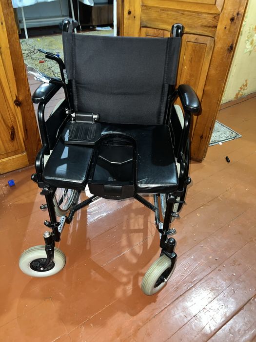 коляска для инвалидов
