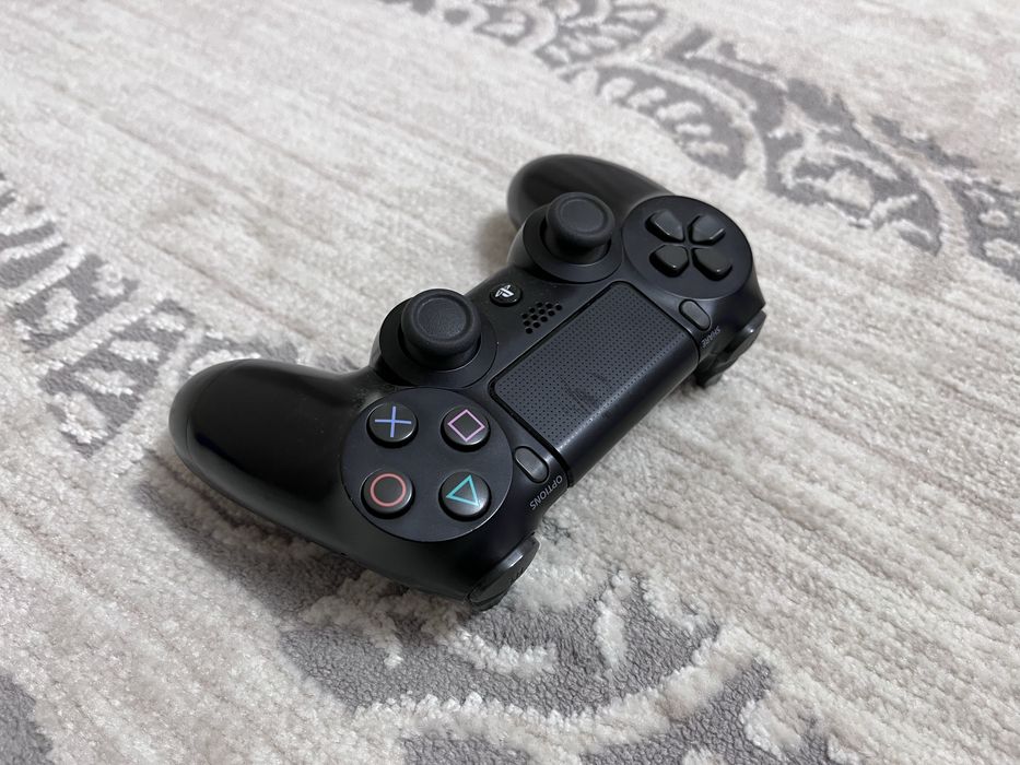 Sony PlayStation 4