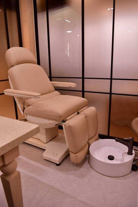 Продается Нежилой помещения  Бизнес центр то Голден Хаус 108м2