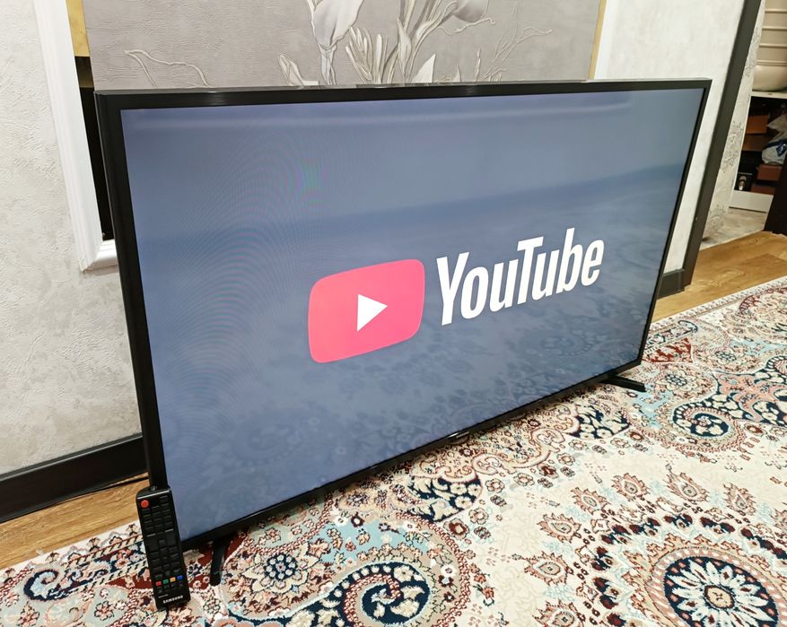 Телевизор SAMSUNG 49" Большой Смарт.