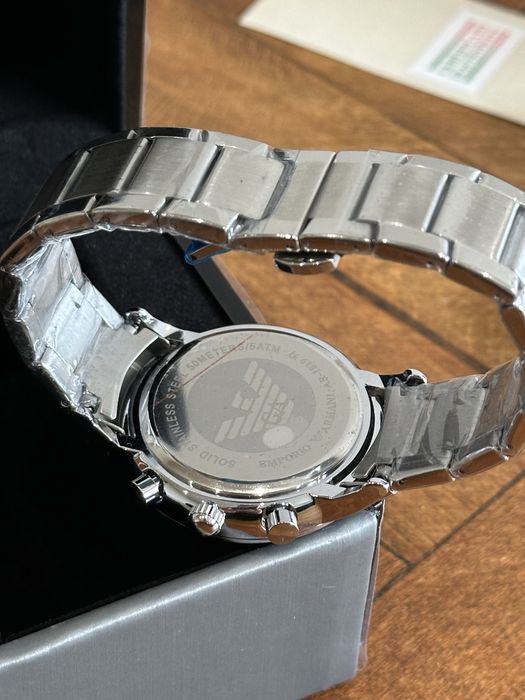 Часовник Emporio Armani сребрист AR2448, чисто нов