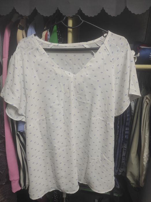 Продам лёгкую блузку