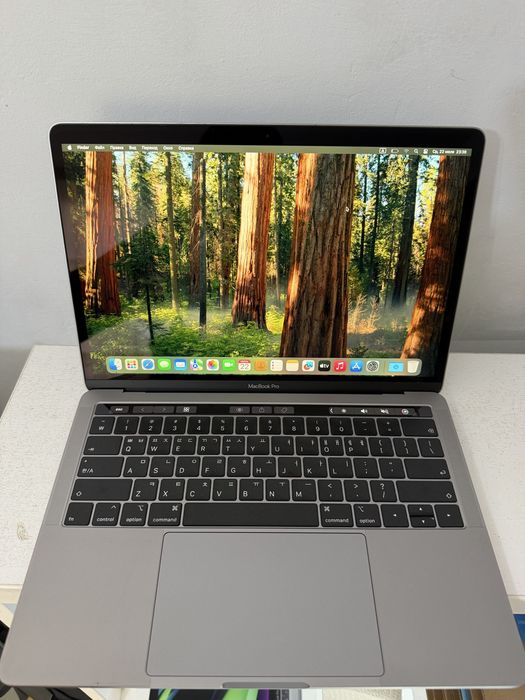 Macbook Pro 2019/8/128