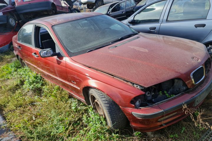 Geam usa spate stanga BMW Seria 3 E46