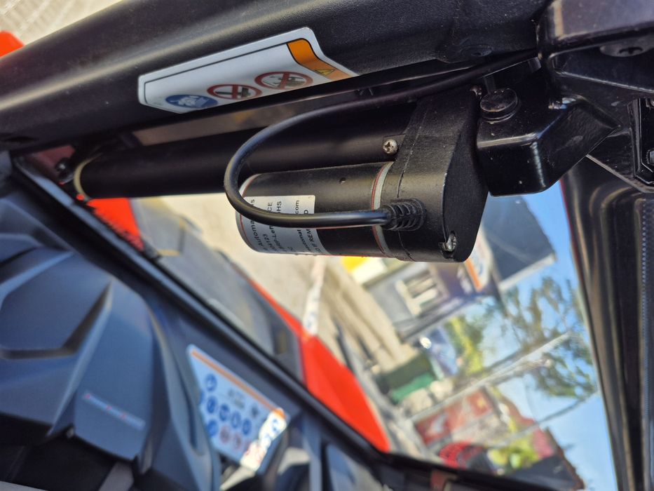 CAN-AM Maverick Super