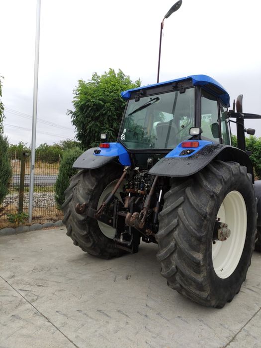 New Holland TM175