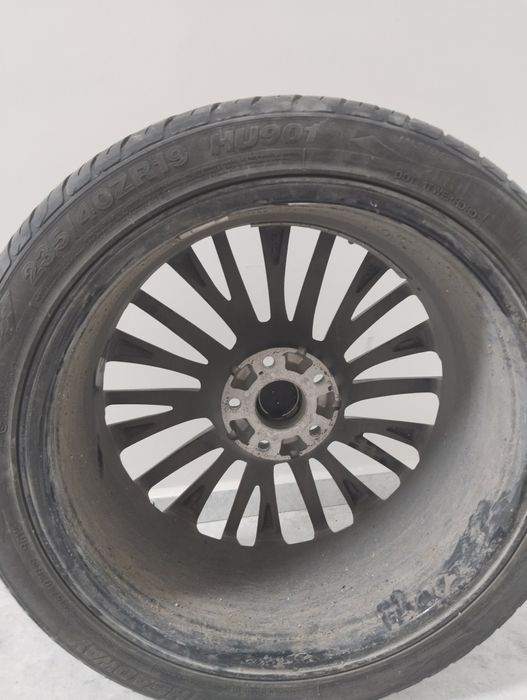 Продам шины R 19