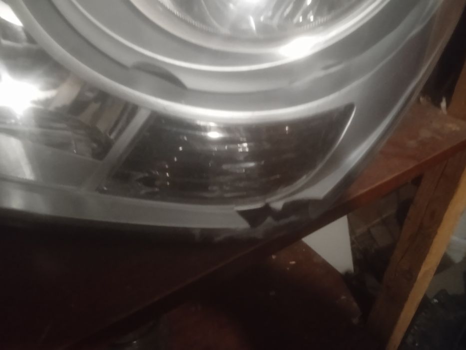 Фара хюндай старекс н1