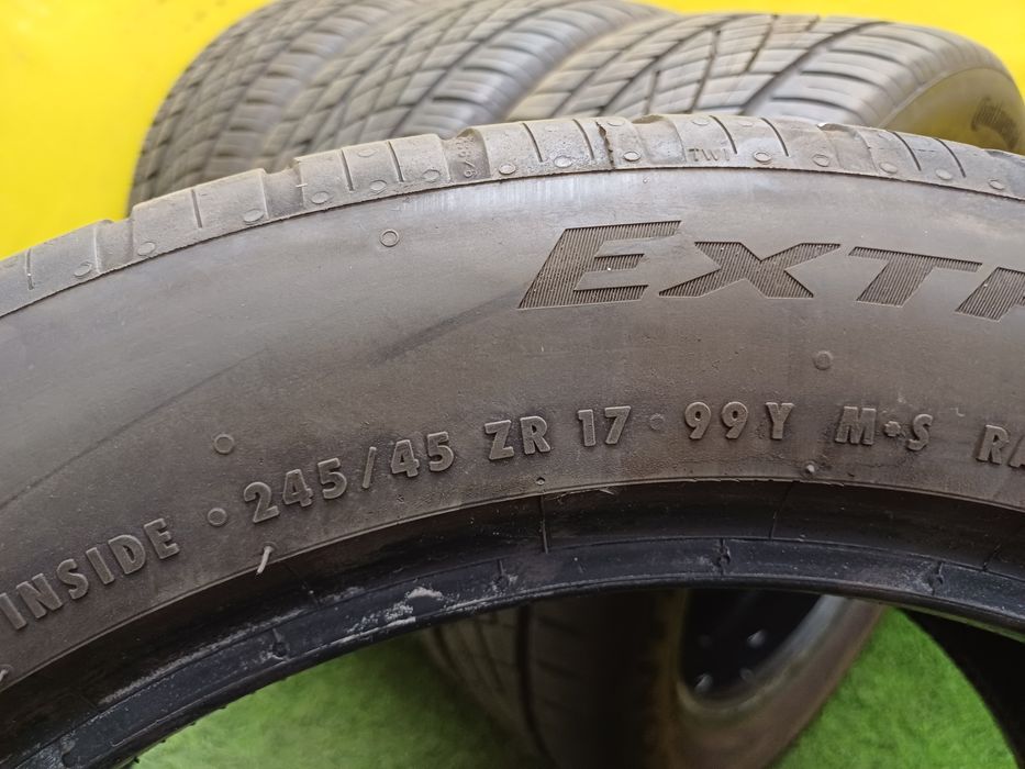 Шины 245/45 R17 Continental комплект.