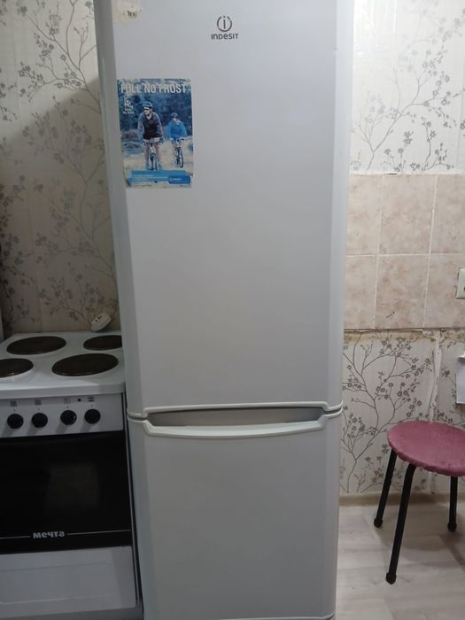 Продается плита и холодильник срочно!!