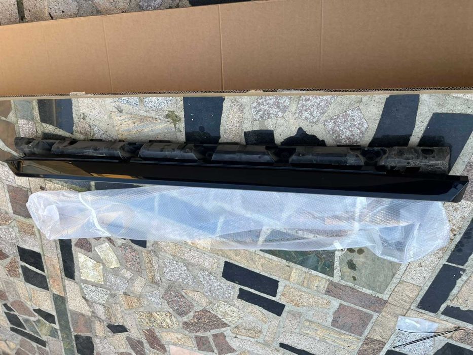 Оригинални степенки за Mercedes GLK