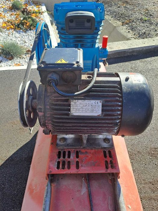 Vind Compresor trifazic Oma de 200 l