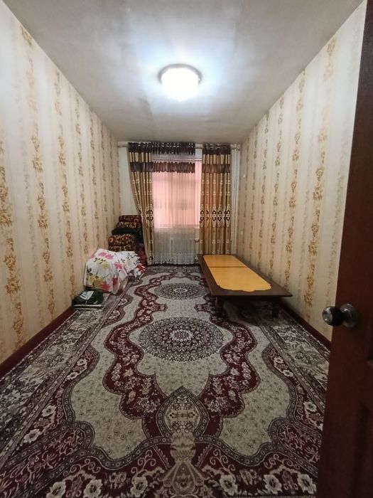 Срочно сотилади квартира