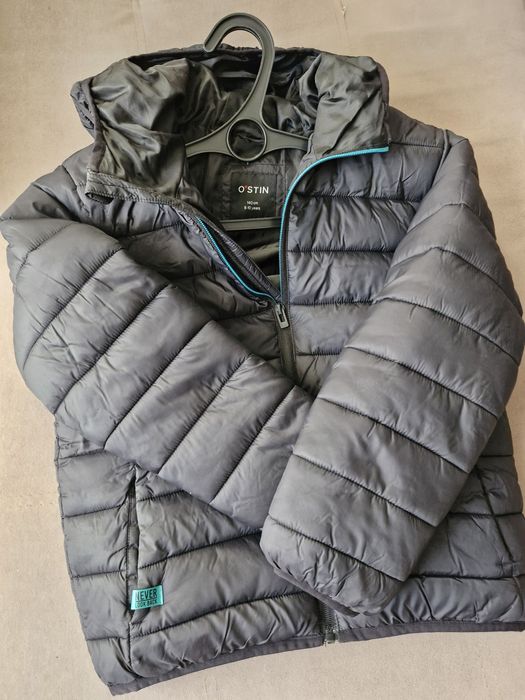 Продам куртка на мальчика