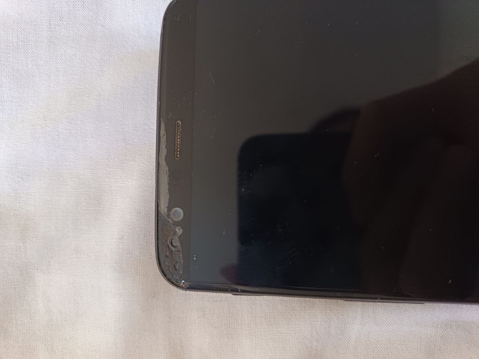 Vand telefon OnePlus 5T+husa
