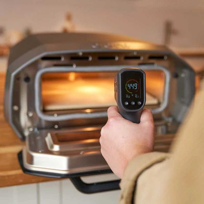 Accesorii Pizza Ooni + Robot Framantat G3 Ferrari - Stare Ca Noua - Factura