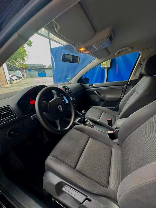 Продавам VW Golf 5