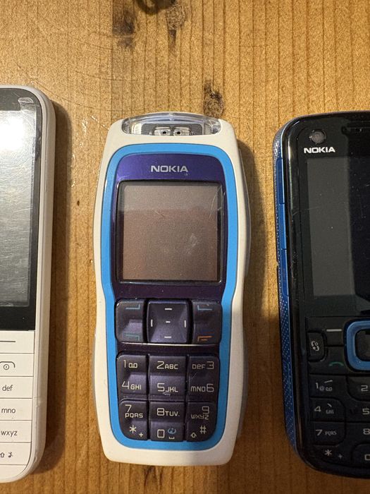 vand telefoane vechi