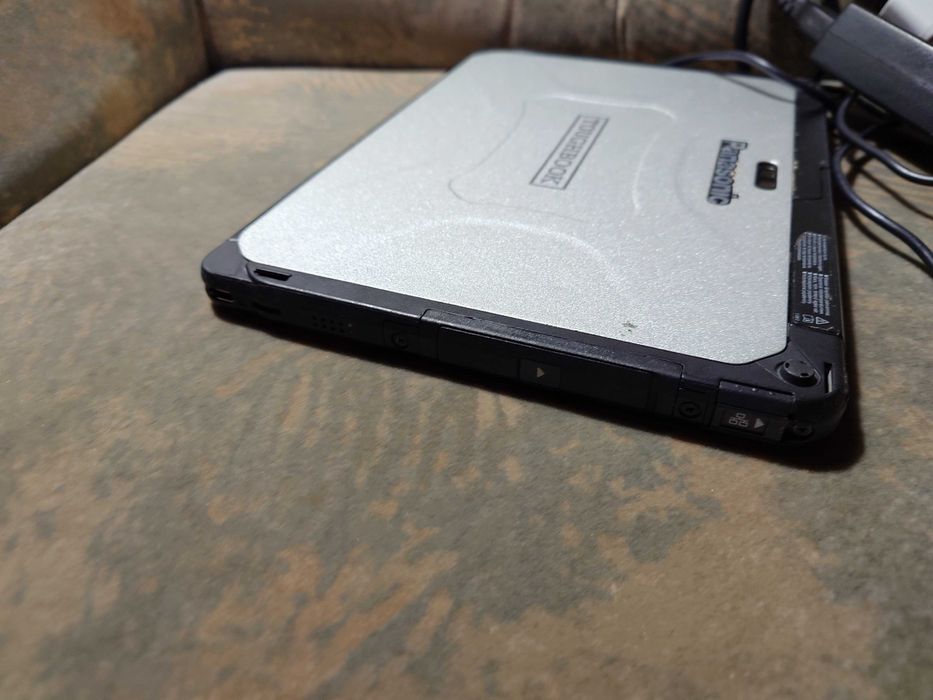 Panasonic CF20 intel I5-7Y57 8gb 256 GB  WLAN diagnoza, 20 ore - teste