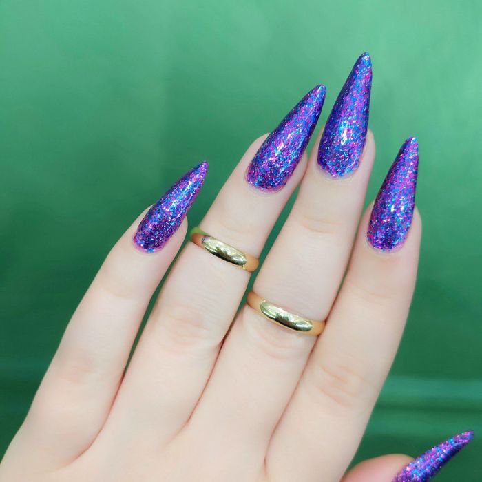 Обручальное золотое кольцо. 585 проба Качество отличное. ЕстьДоставка.