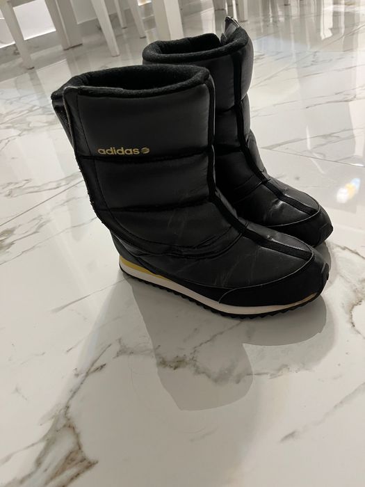 Vand  ghete  Adidas dama