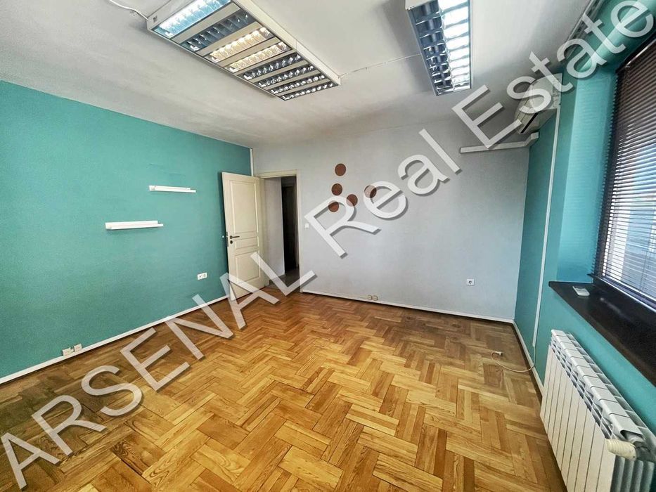 Офис под наем, Лозенец