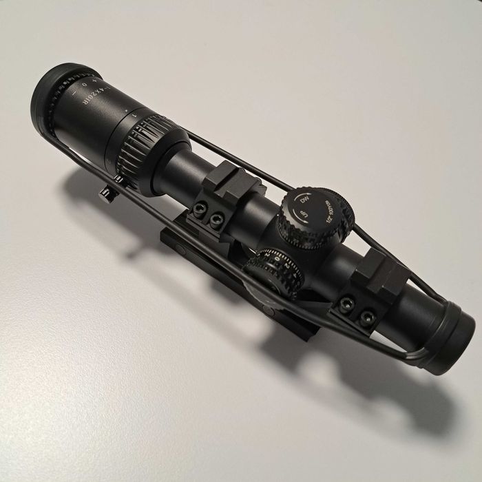 Airsoft - Scope / Luneta Novritsch 1-4x (BB Proof) + Ghillie ACP