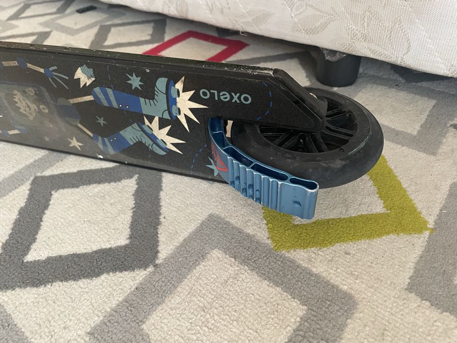 Синя тротинетка за момче