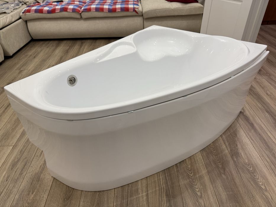 Продам ванну Bonito