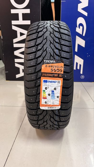 Зимние шины 215/55/R17 Tracmax S500
