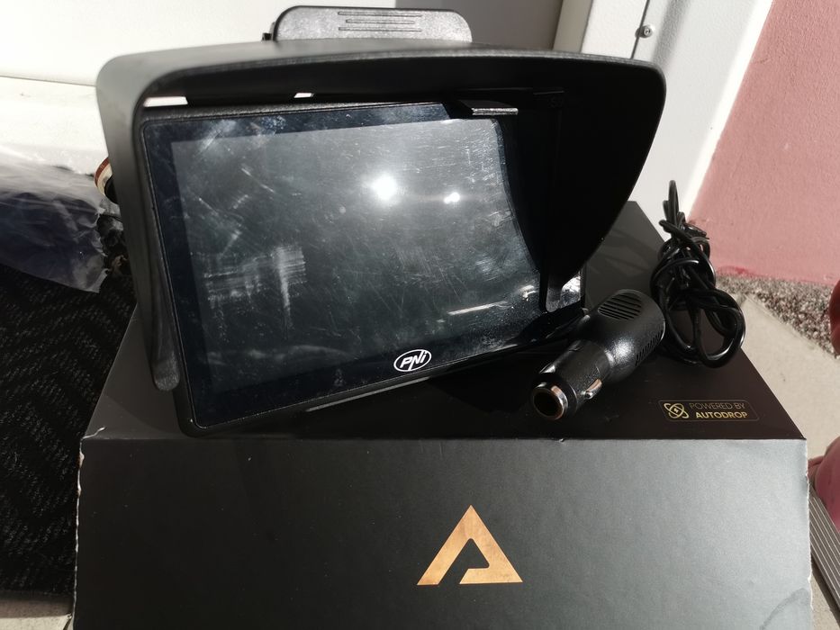 Vând navigatie cu carplay și android auto