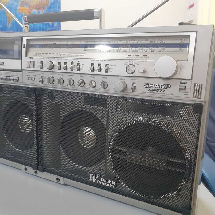 Продается магнитола SHARP GF-777