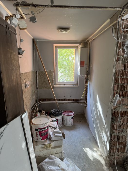 Vand apartament strada Batiz nr 19 .Bl, D7 etaj 1 ap 5 , cu vedere spre biserica Maranata