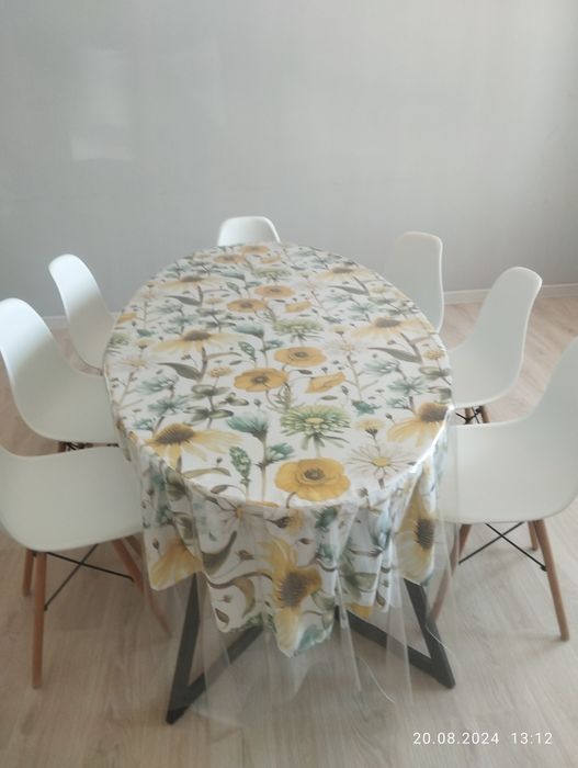 Продам стол со стульями б\у в хорошем состоянии