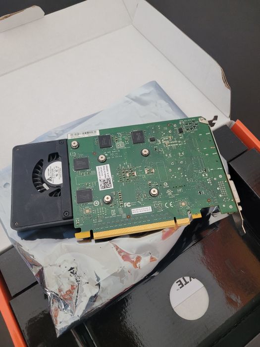 Placă video nvidia Quadro K2200 4GB GDDR5
